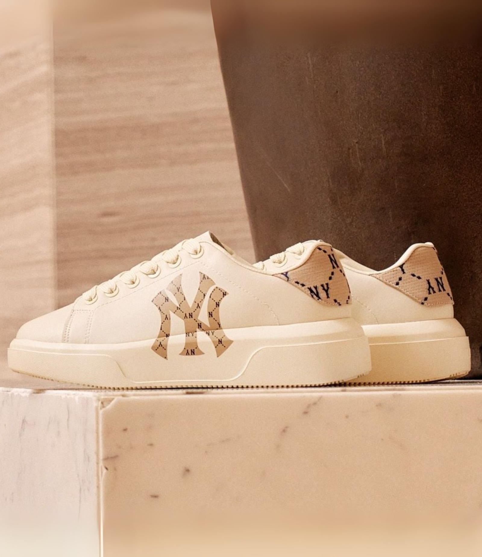 MLB - Chunky Classic Heel Dia Mono - Image 5