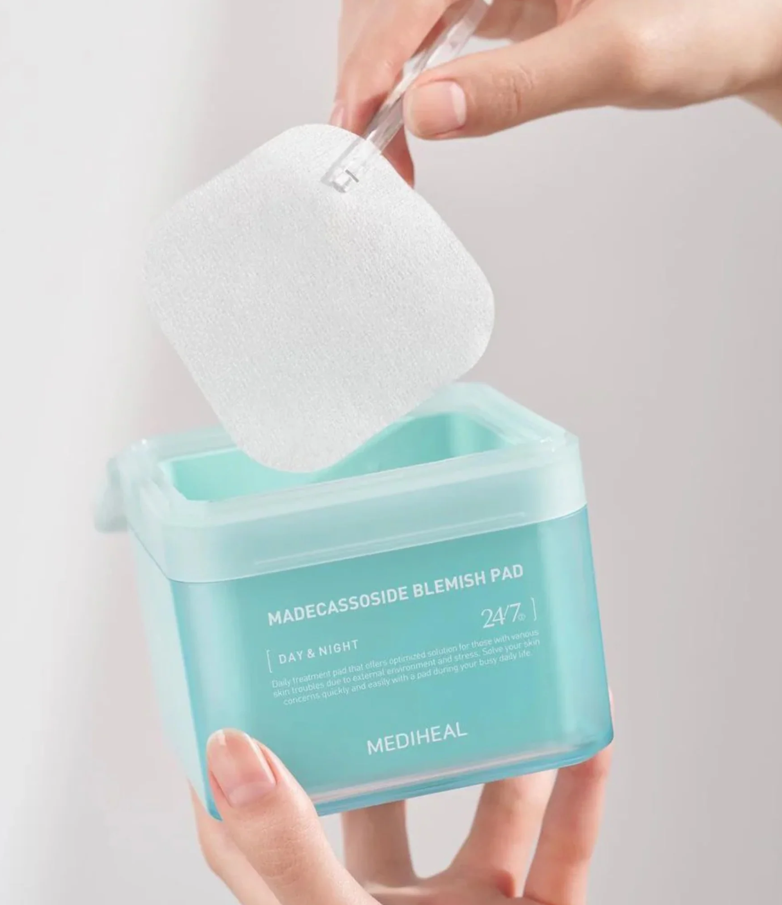 MEDIHEAL - Toner Pads (100pcs+100pcs+14pcs) - Image 2