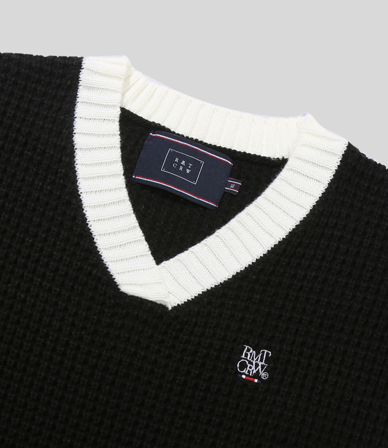 ROMANTIC CROWN - Waffle Knit Vest Black S - Image 4